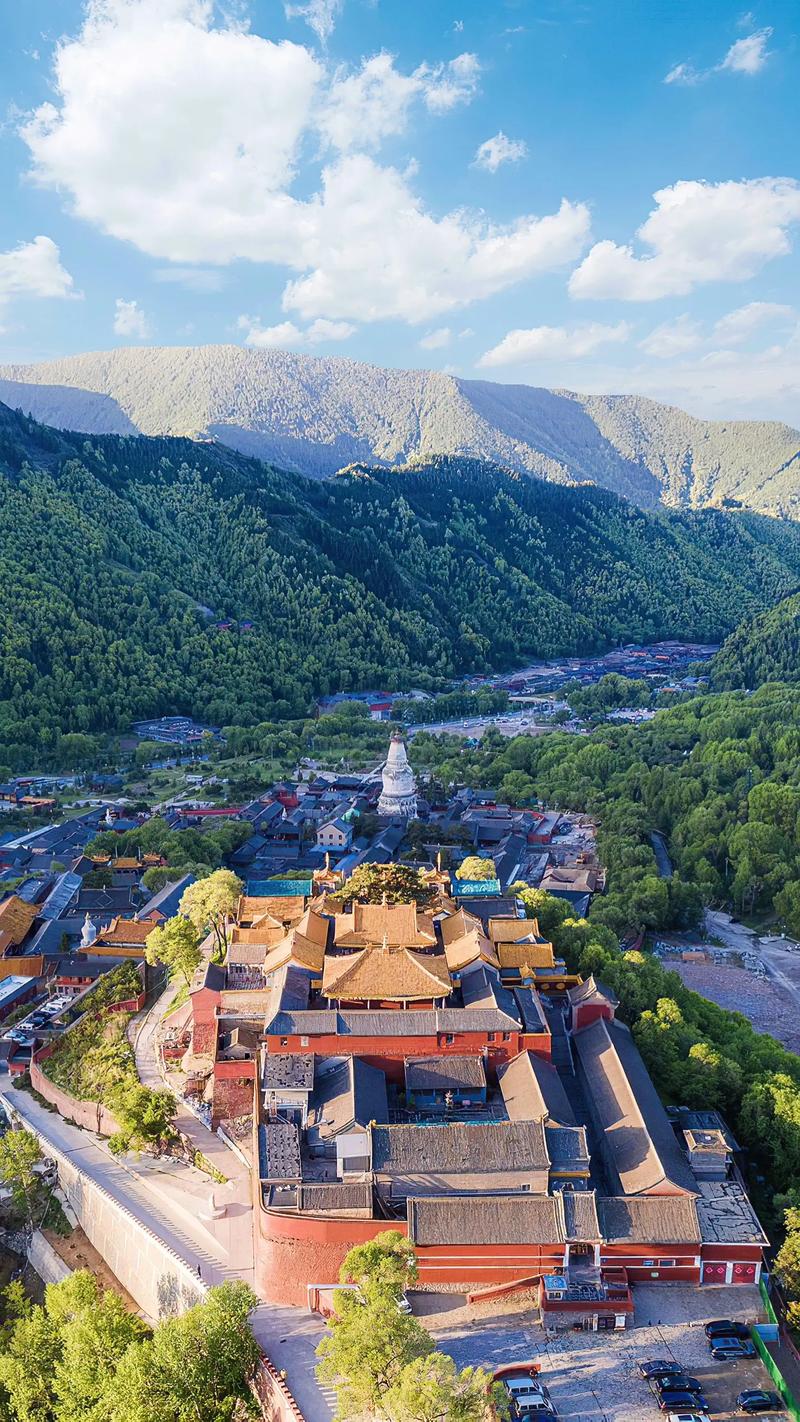 五台山香烛:燃起文化的圣火